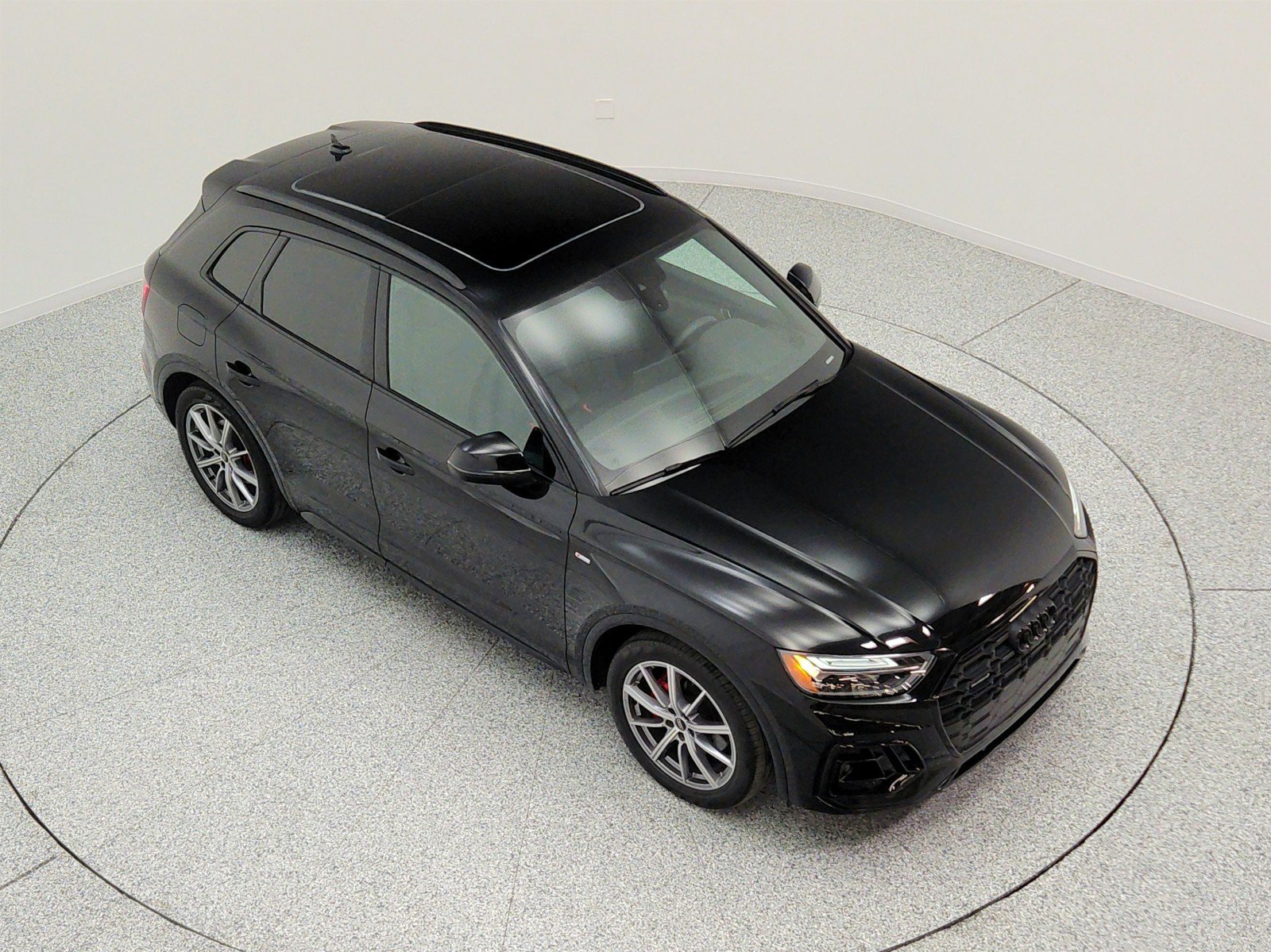 Used 2024 Audi Q5 e Premium Plus w/ Premium Plus Package AWD/4WD image 24