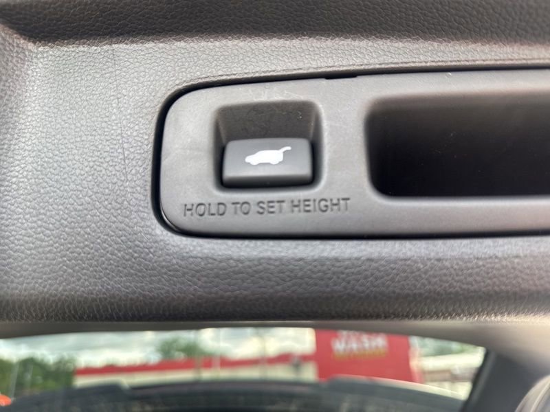 Used 2023 Honda CR-V EX-L image 11