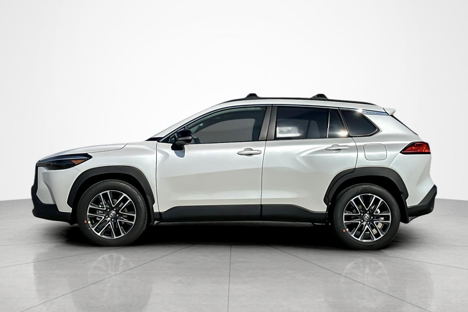 New 2026 Toyota Corolla Cross XLE image 2