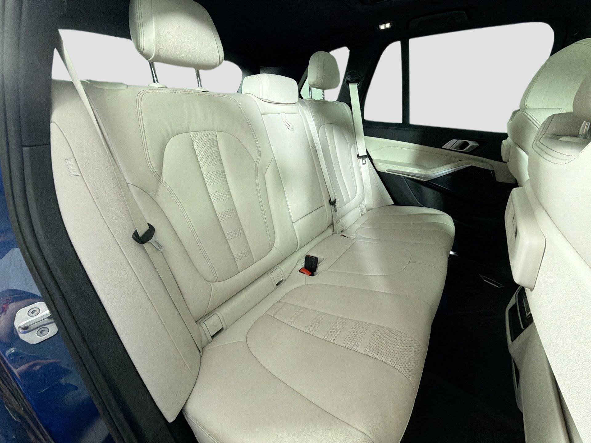 Used 2021 BMW X5 xDrive40i w/ Convenience Package image 27