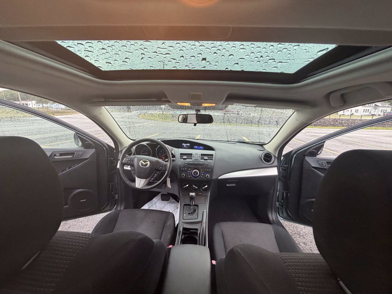 Used 2012 MAZDA MAZDA3 i Touring FWD image 10