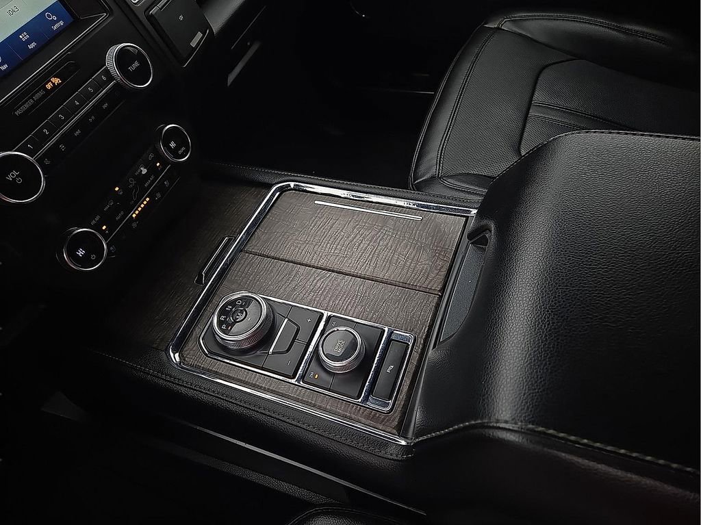 Used 2021 Ford Expedition Max Limited image 21