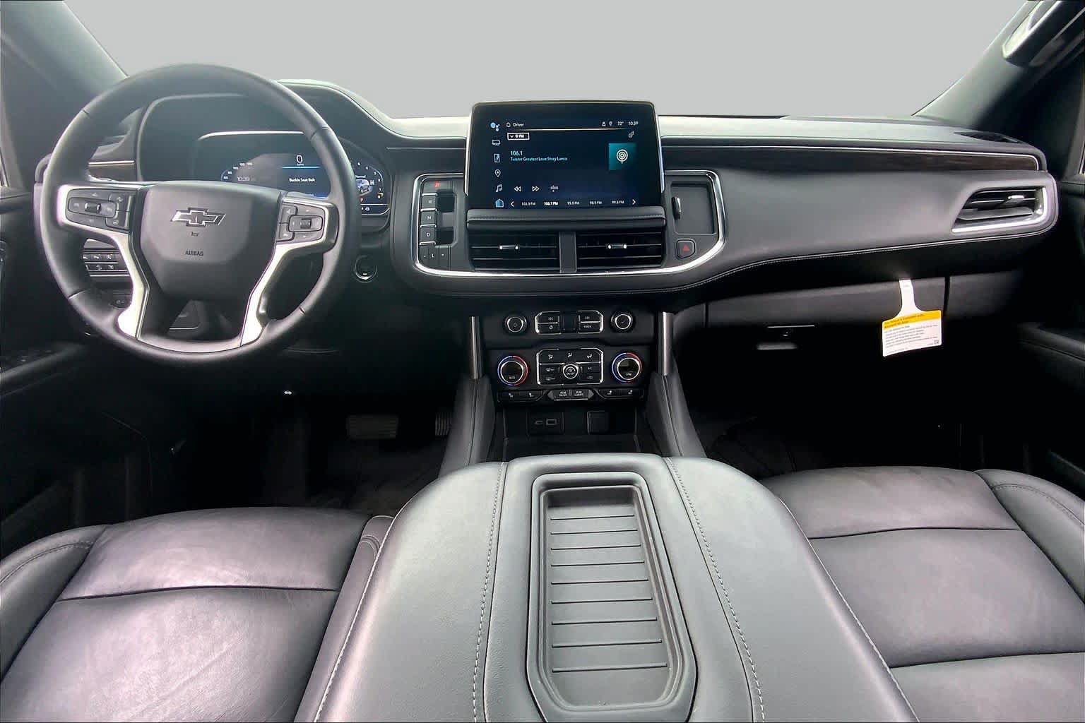Used 2023 Chevrolet Tahoe Z71 w/ Luxury Package AWD/4WD image 16