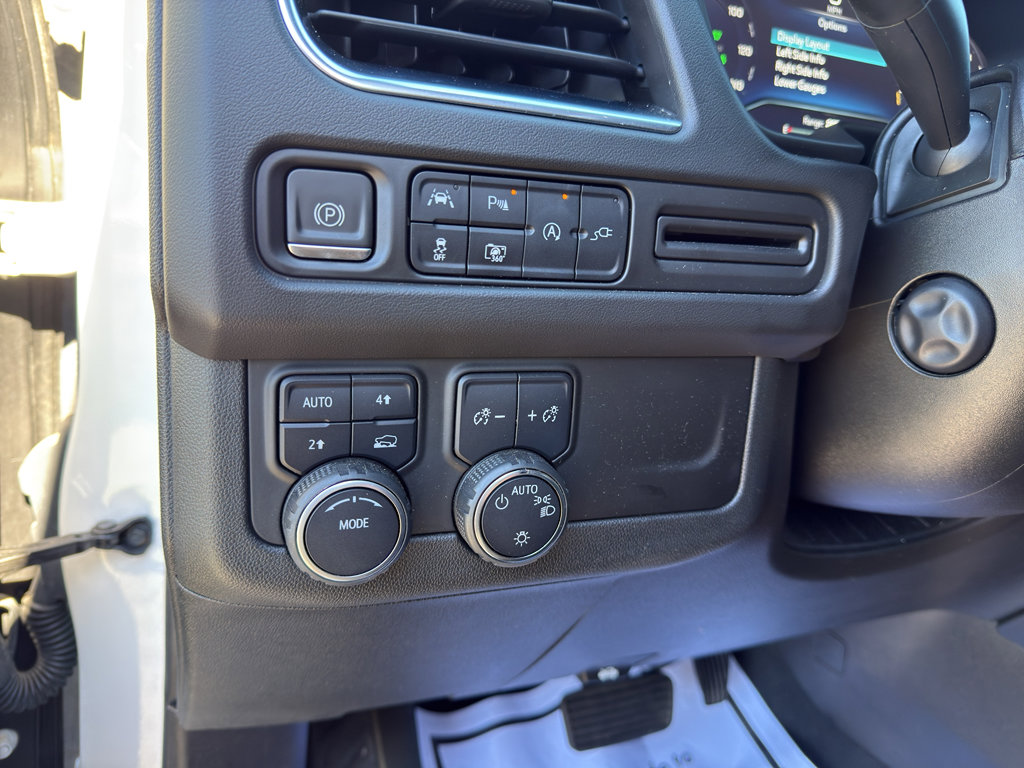 Used 2022 Chevrolet Tahoe RST w/ Luxury Package image 11