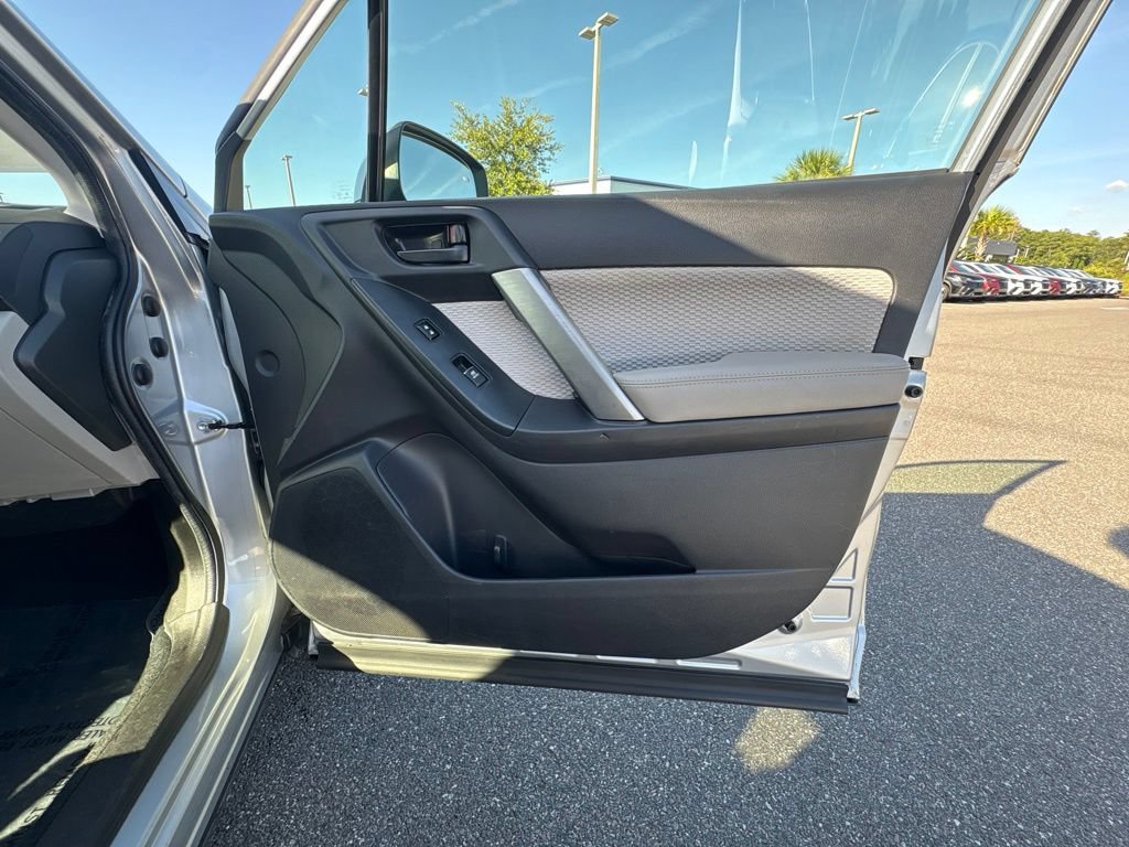 Used 2018 Subaru Forester 2.5i Premium AWD/4WD image 22