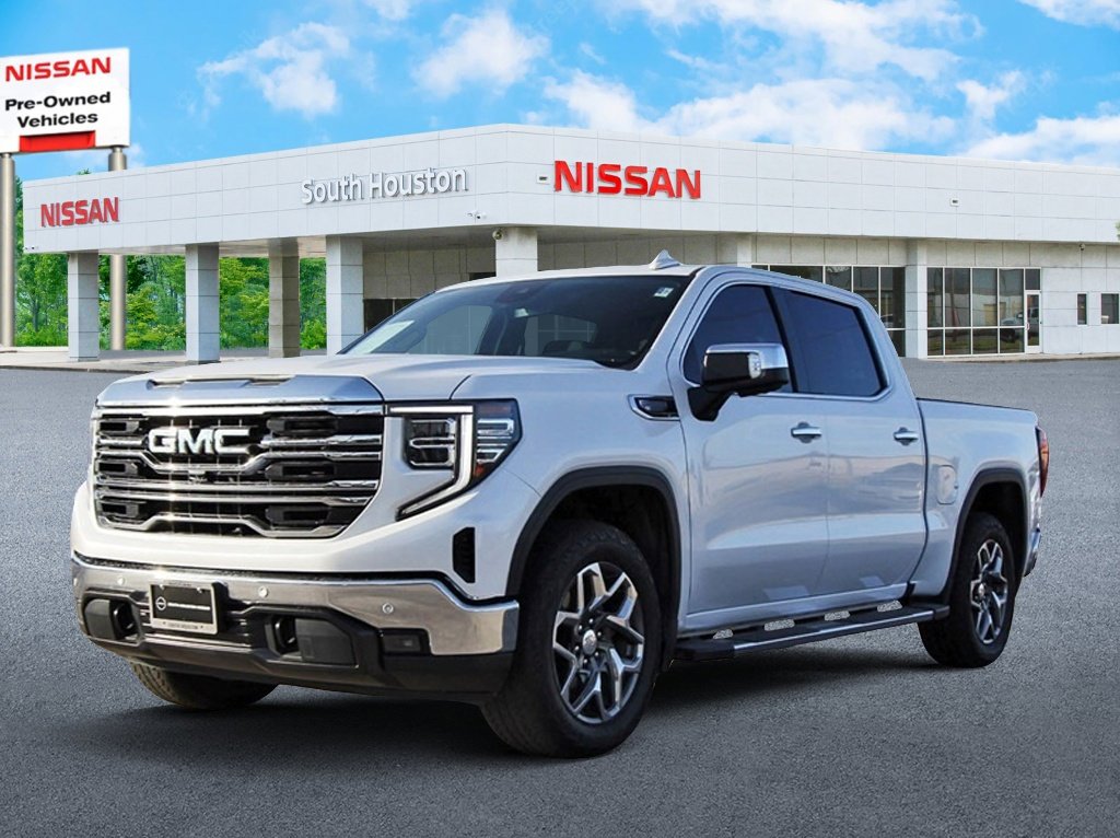 Used 2024 GMC Sierra 1500 SLT image 2