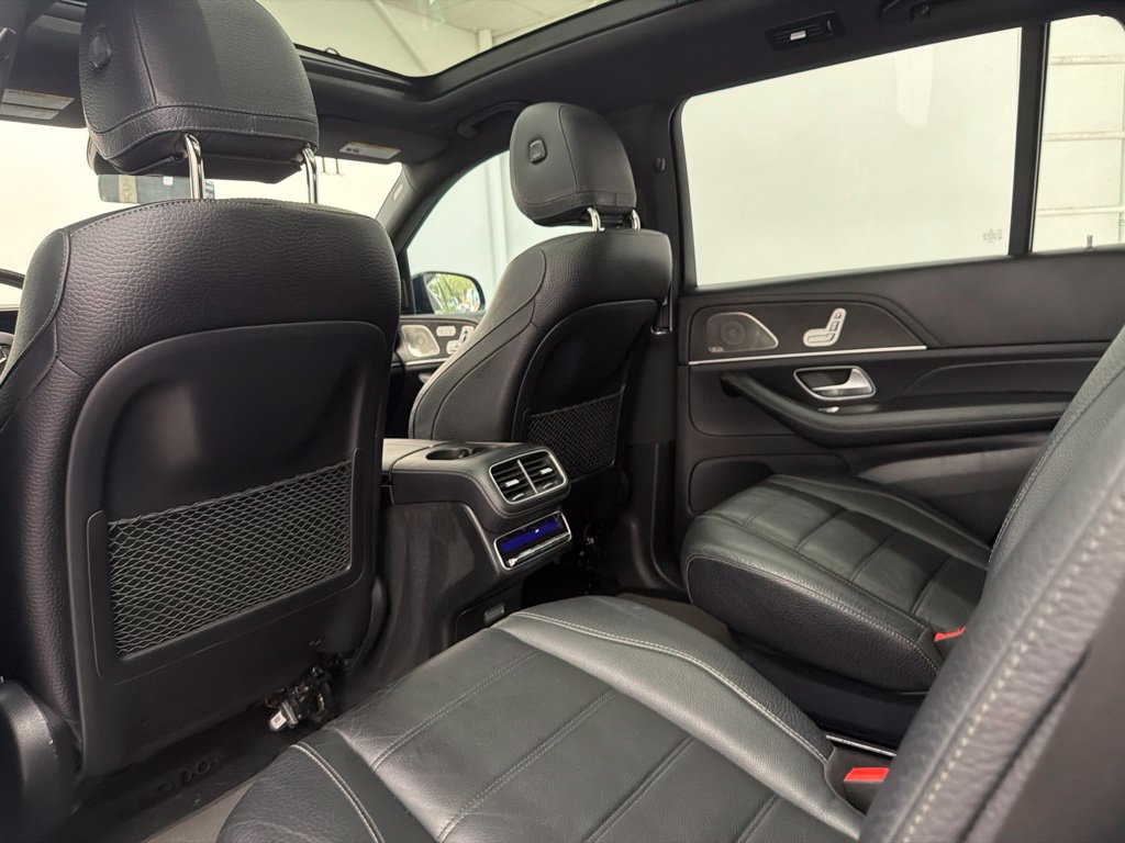 Used 2023 Mercedes-Benz GLS 450 4MATIC image 23