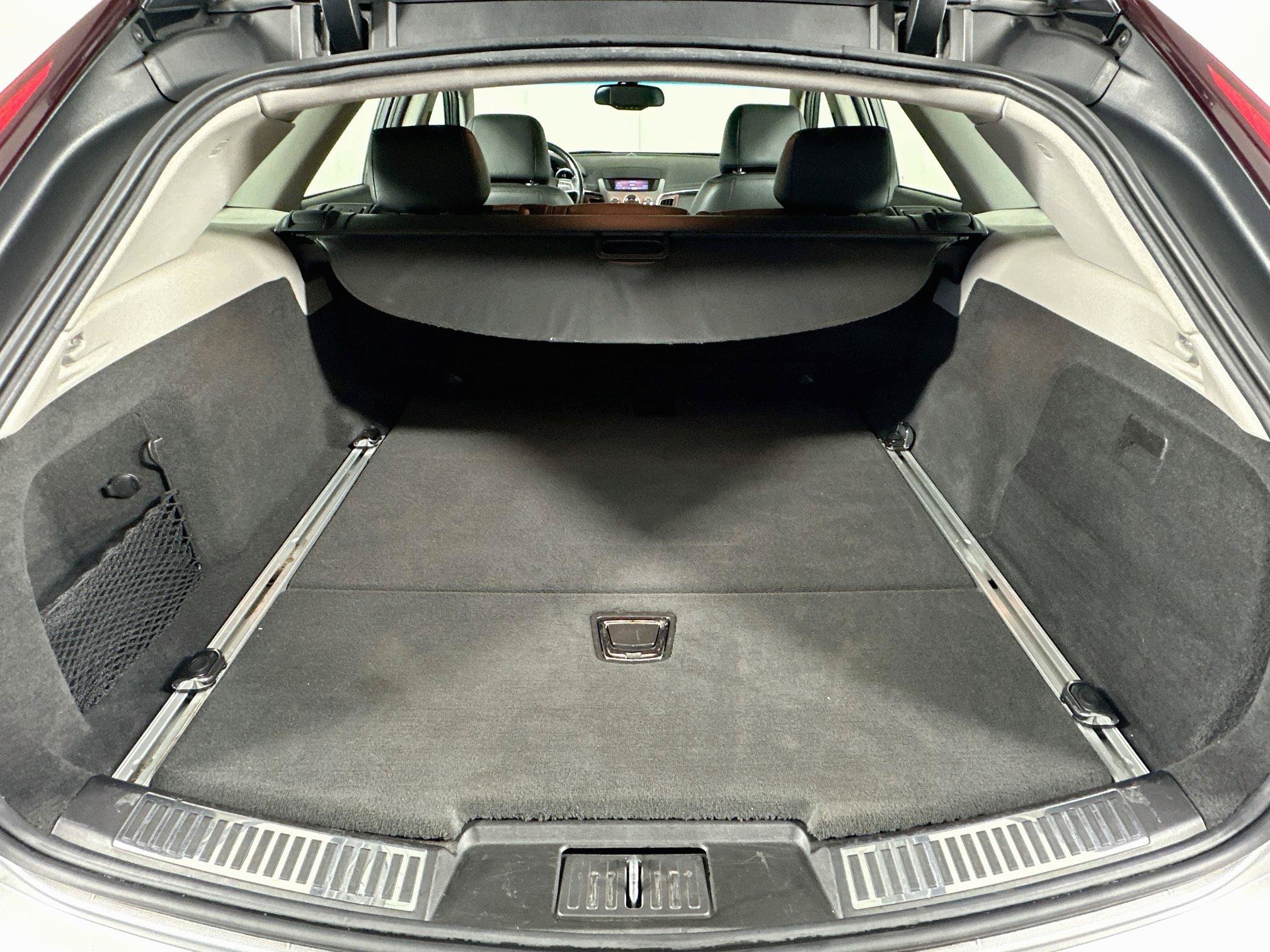 Used 2010 Cadillac CTS Wagon RWD image 25