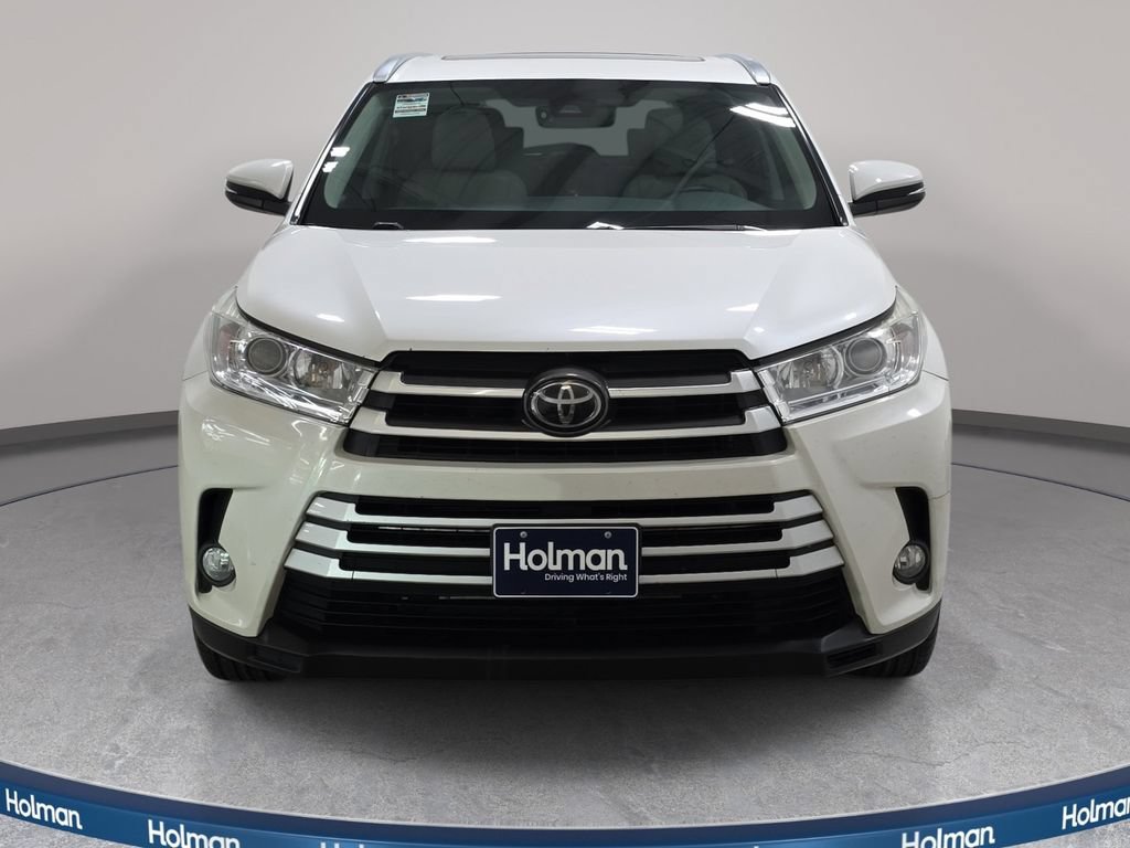 Used 2018 Toyota Highlander XLE w/ Protection Package #3 AWD/4WD image 3