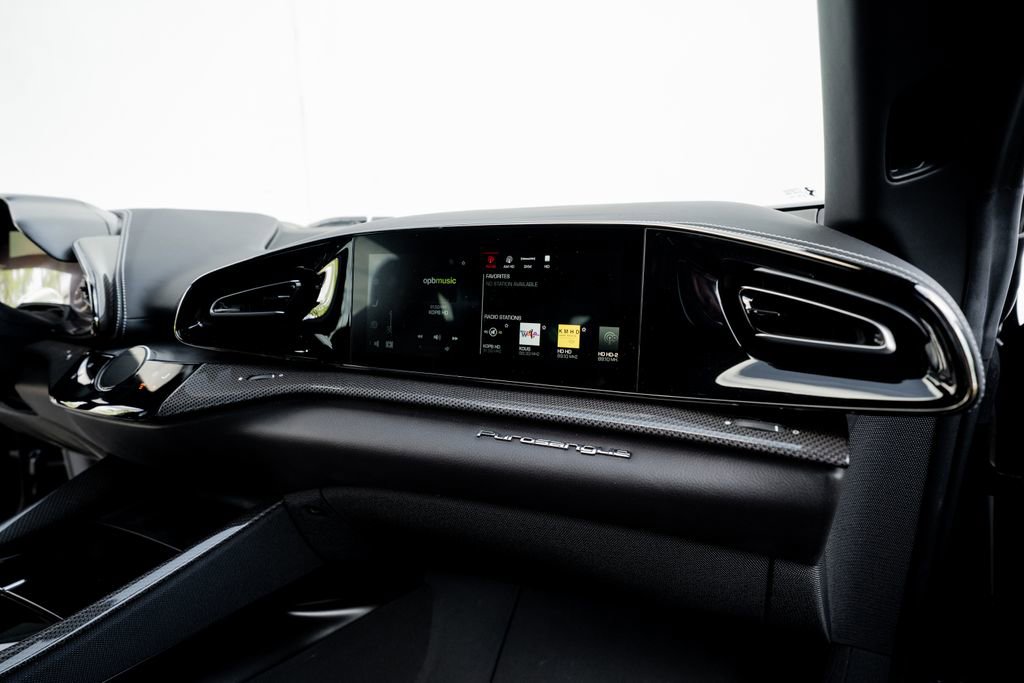 Used 2023 Ferrari Purosangue AWD/4WD image 42