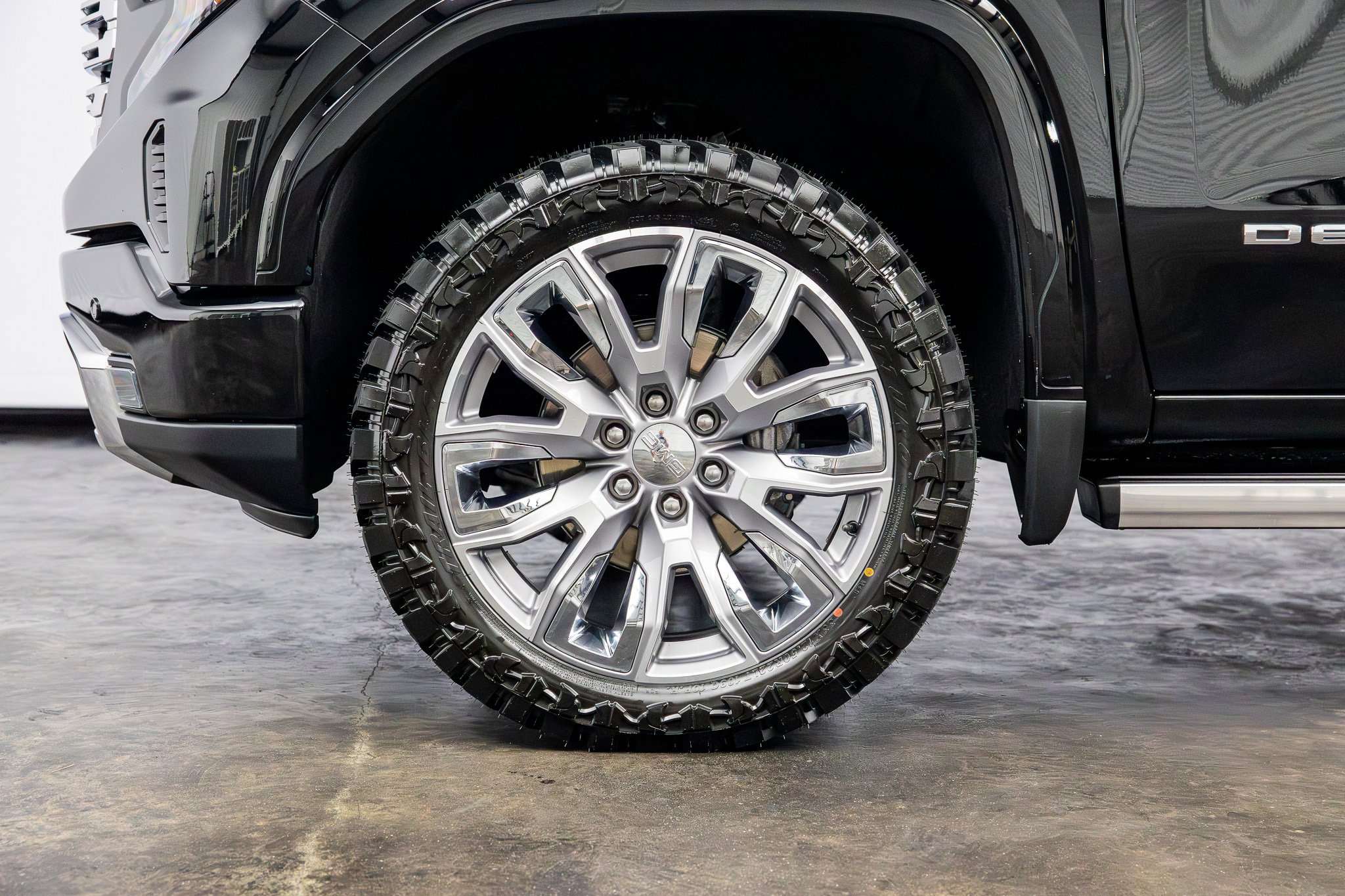 Used 2024 GMC Sierra 1500 Denali w/ Denali Reserve Package image 12