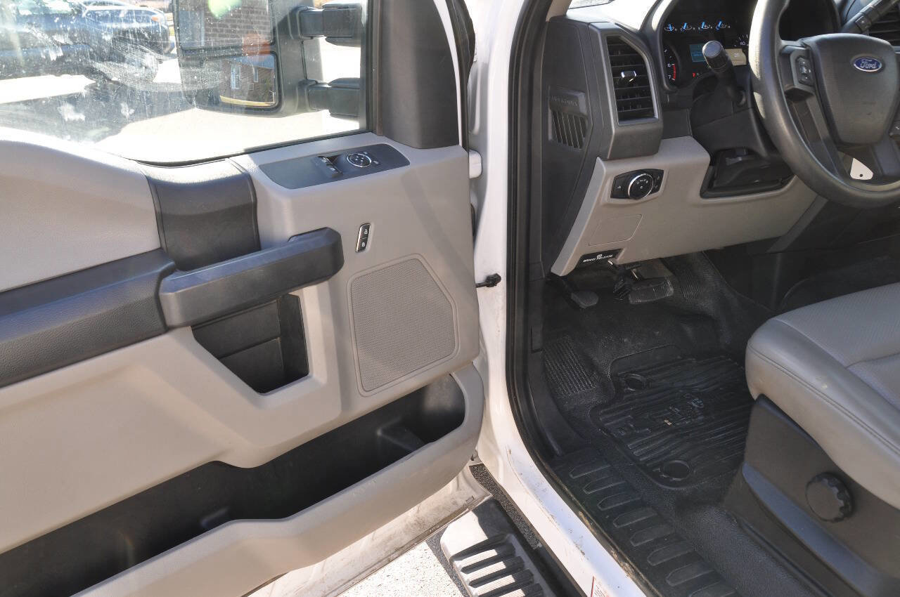 Used 2021 Ford F250 XL w/ Power Equipment Group RWD image 24