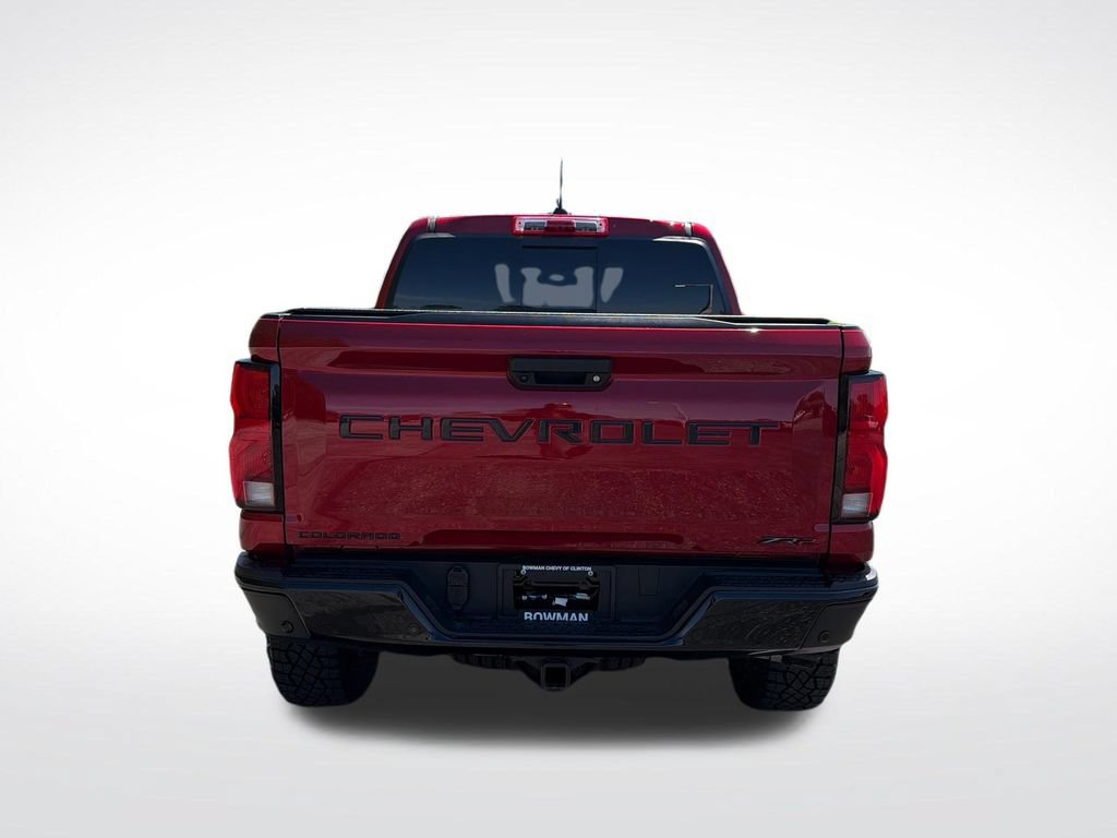 Used 2025 Chevrolet Colorado ZR2 w/ Technology Package AWD/4WD image 5
