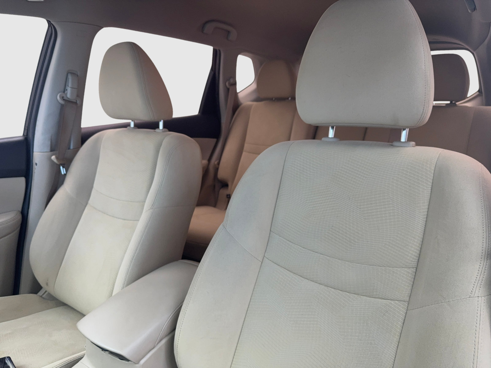 Used 2015 Nissan Rogue S FWD image 31