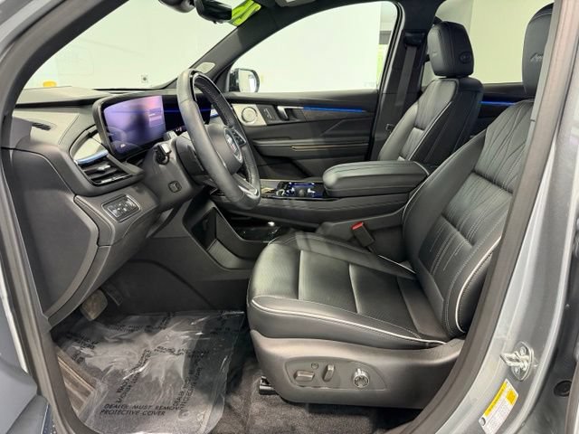 Used 2026 Buick Enclave Avenir w/ Super Cruise Package AWD/4WD image 10