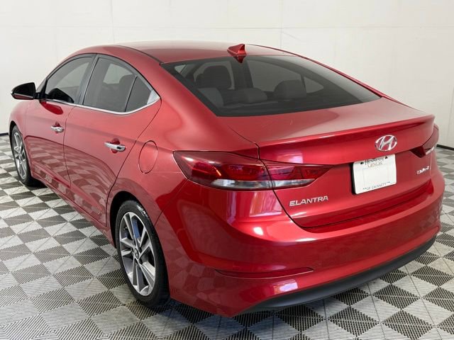Used 2017 Hyundai Elantra Limited w/ Limited Tech Package 08 FWD image 8