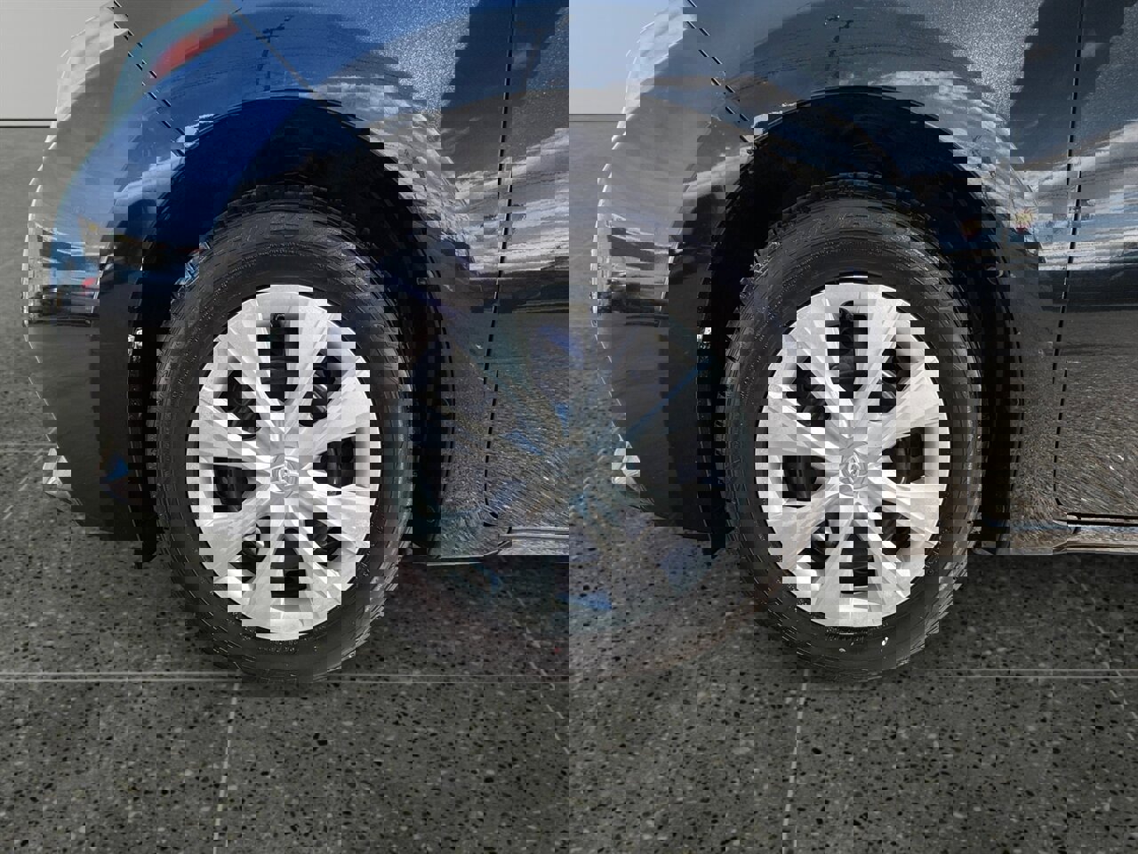 Used 2014 Toyota Corolla L FWD image 15