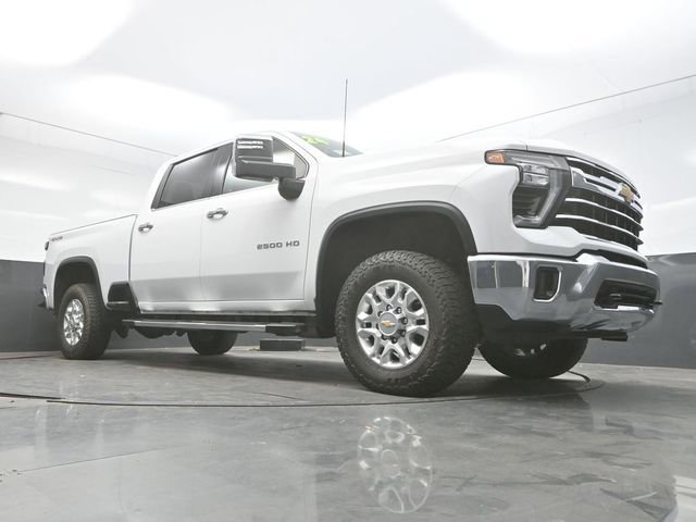 Used 2024 Chevrolet Silverado 2500 LTZ image 31