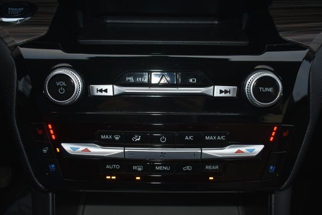 Used 2023 Ford Explorer Limited image 29