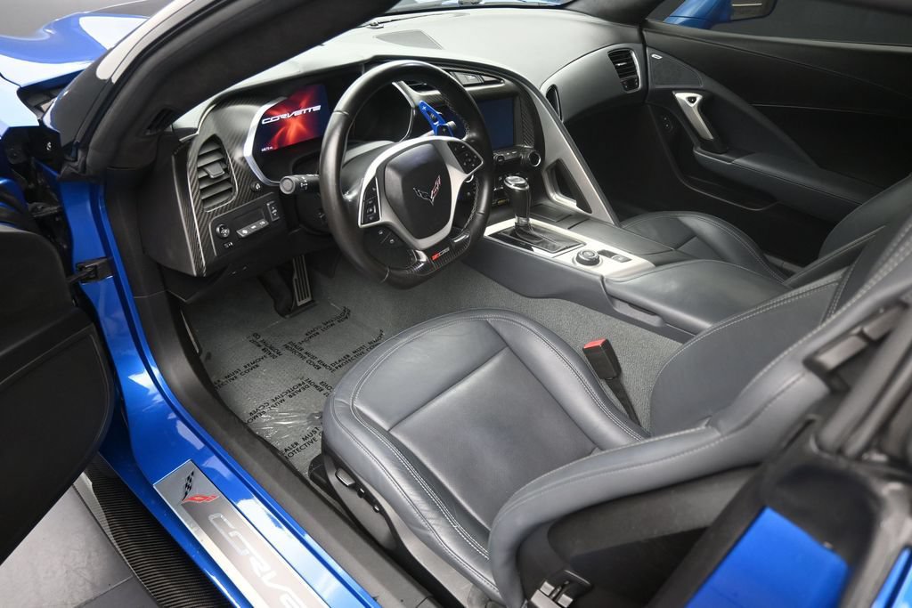 Used 2016 Chevrolet Corvette Z06 w/ 3LZ Preferred Equipment Group RWD image 11