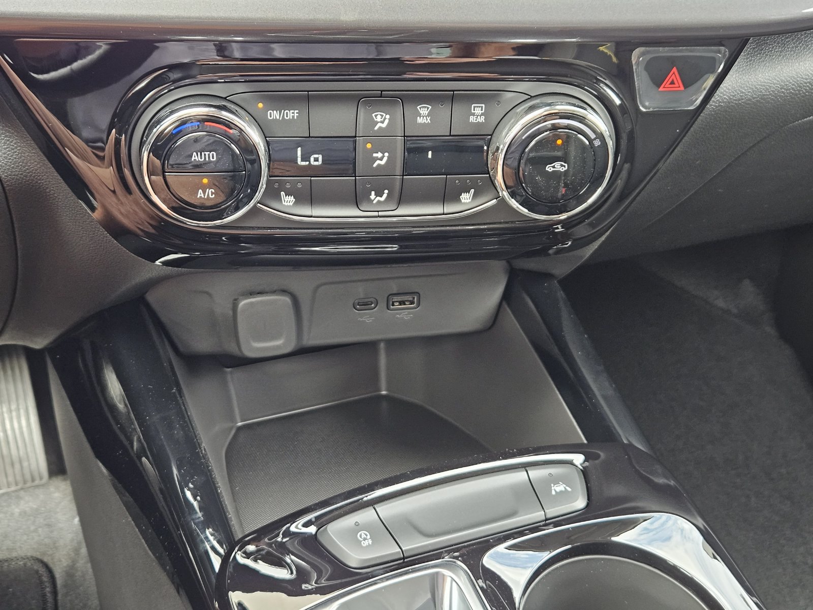 New 2026 Chevrolet Trax ACTIV w/ Driver Confidence Package FWD image 21