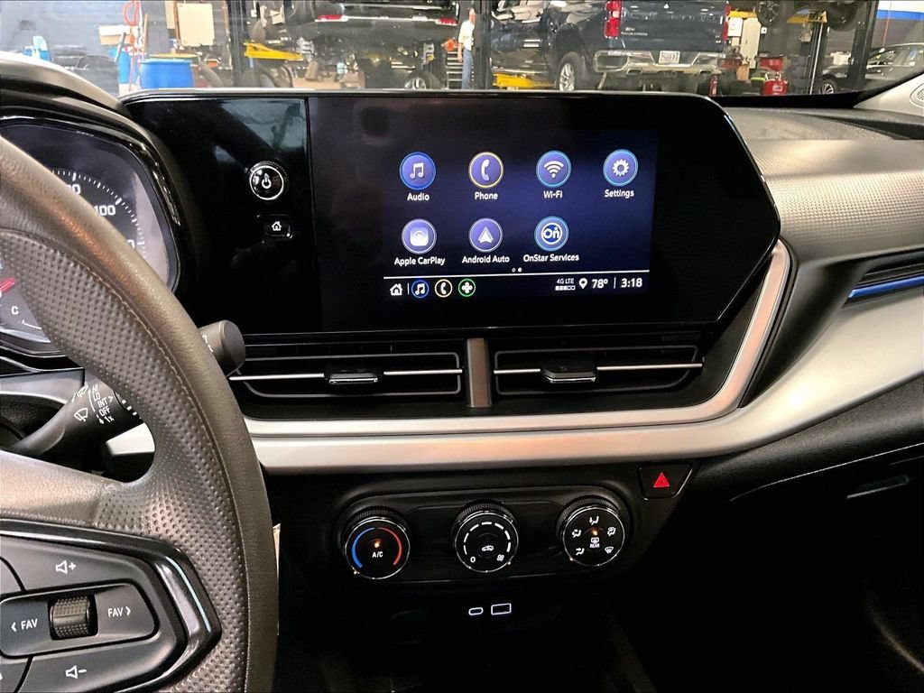 Used 2024 Chevrolet Trax LS FWD image 19