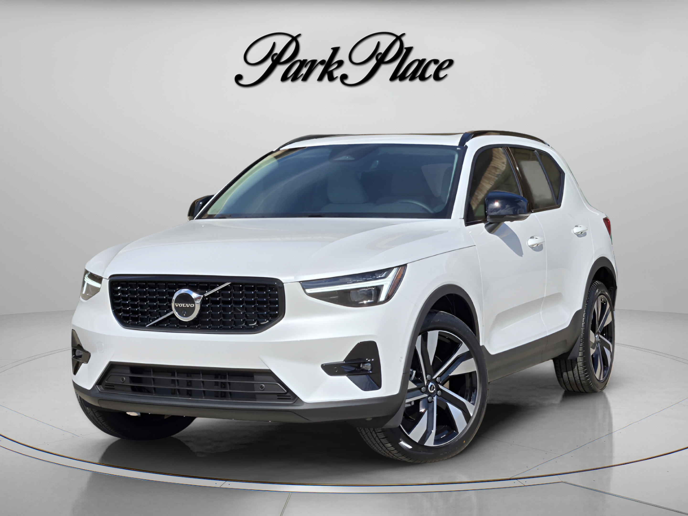 Used 2026 Volvo XC40 B5 Plus w/ Protection Package Premier AWD/4WD image 1