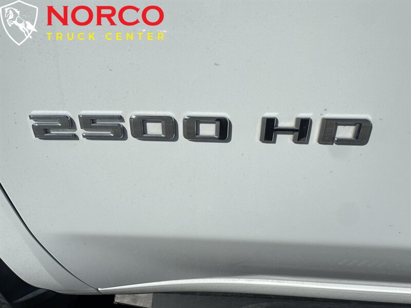 Used 2020 Chevrolet Silverado 2500 LT w/ Convenience Package AWD/4WD image 12