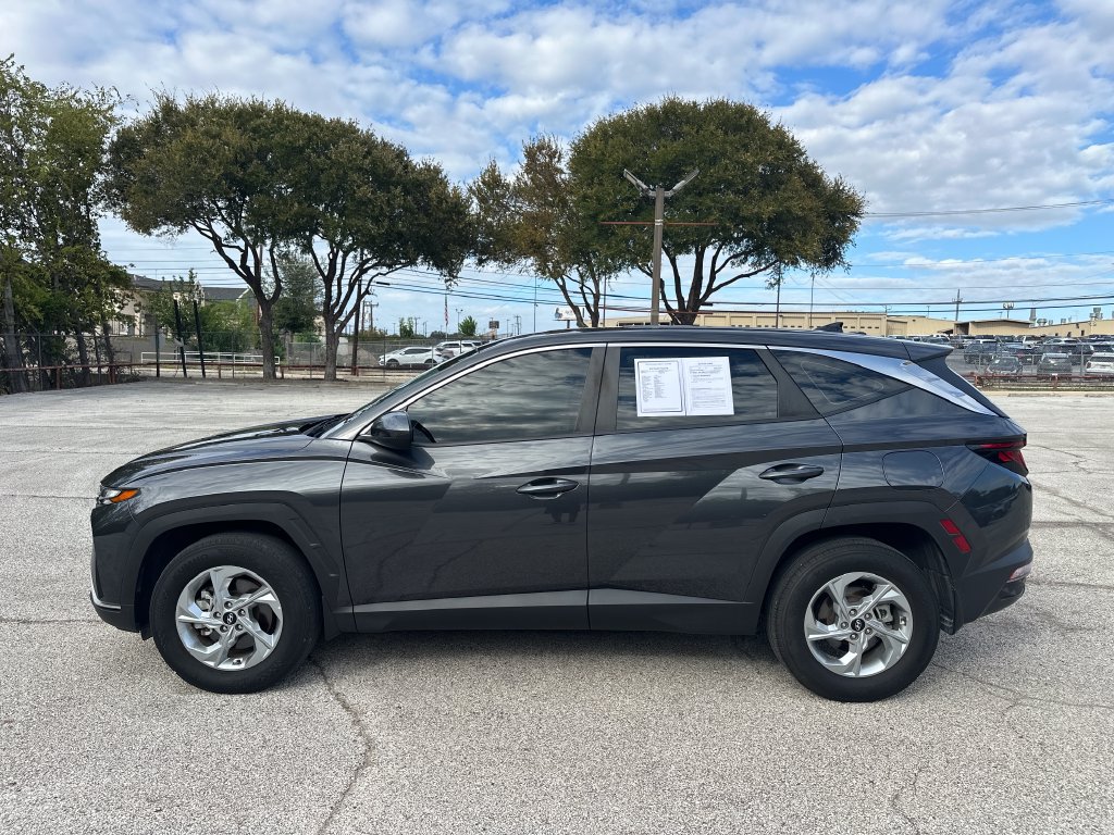 Used 2023 Hyundai Tucson SE AWD/4WD image 5