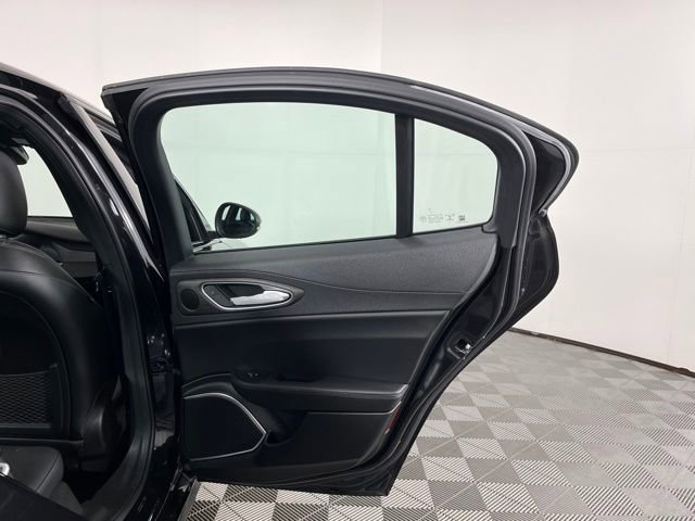 Used 2022 Alfa Romeo Giulia Ti w/ Active Assist Plus Package AWD/4WD image 41