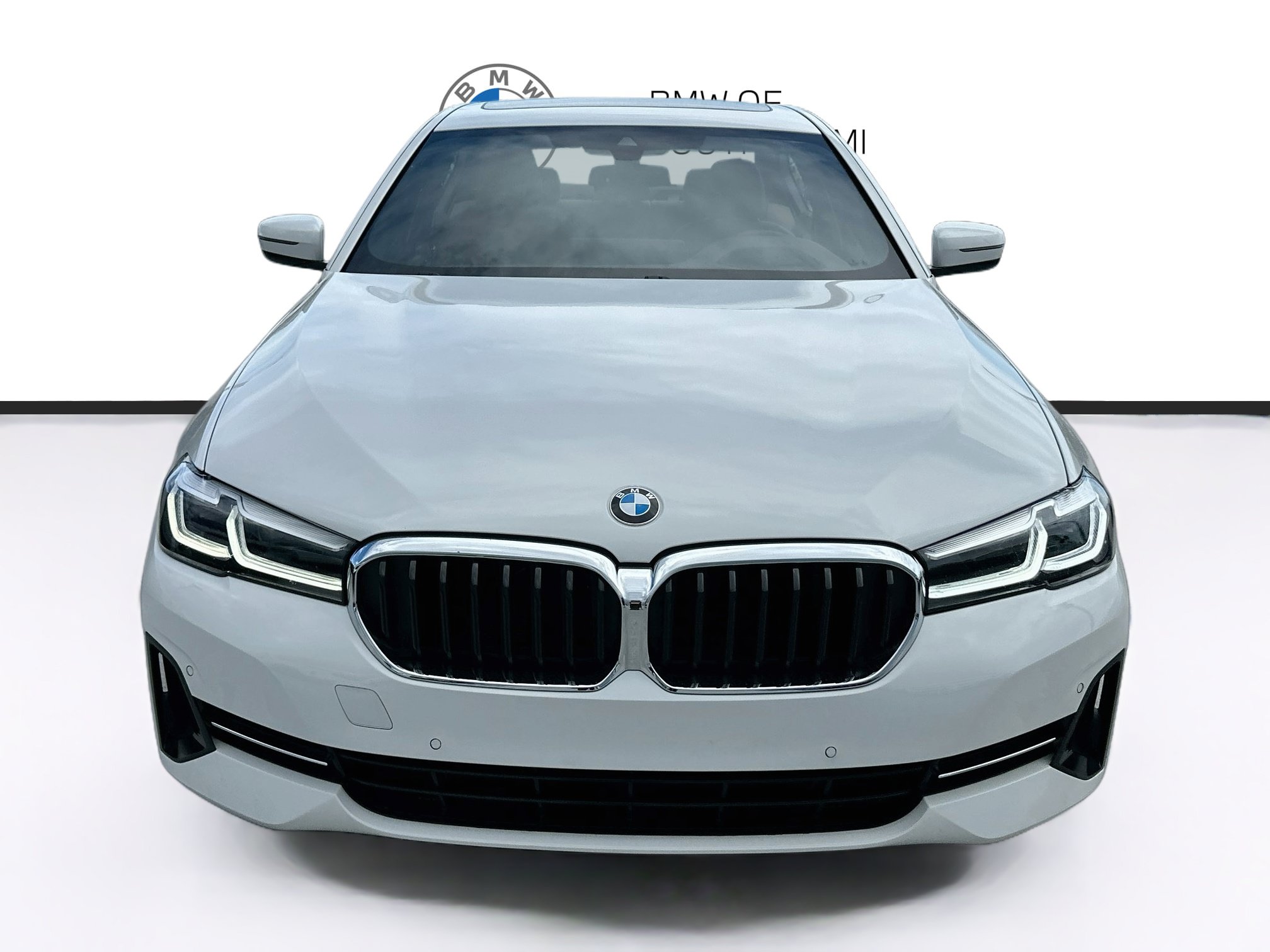 Used 2023 BMW 530i w/ Premium Package RWD image 2