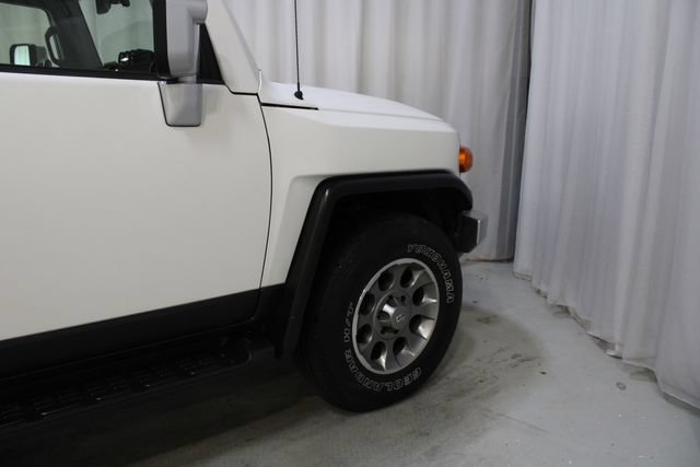 Used 2013 Toyota FJ Cruiser 4WD w/ Upgrade Pkg image 26