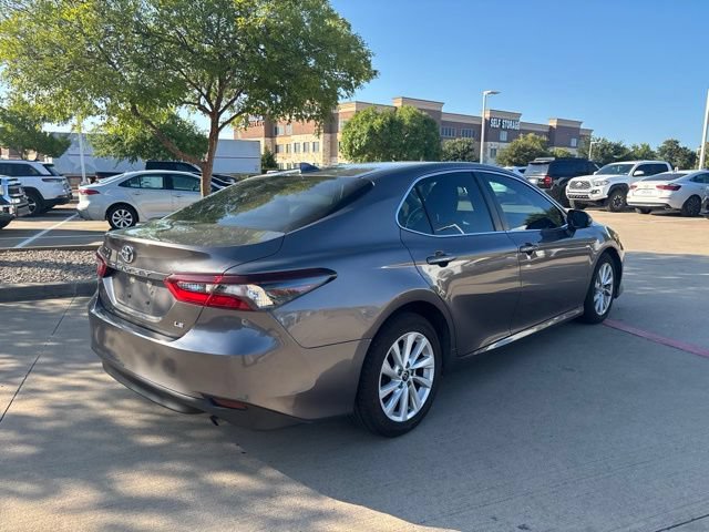 Certified 2022 Toyota Camry LE FWD image 5
