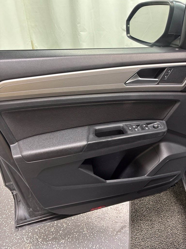 Used 2018 Volkswagen Atlas S FWD image 11