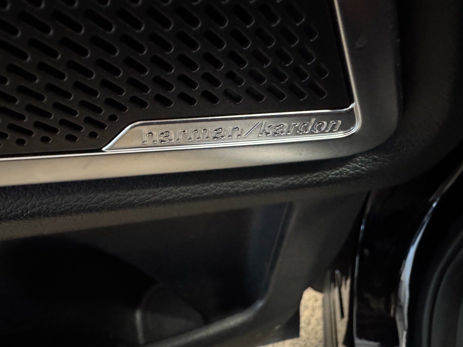 Used 2025 Kia Telluride SX Prestige X-Pro AWD/4WD image 19
