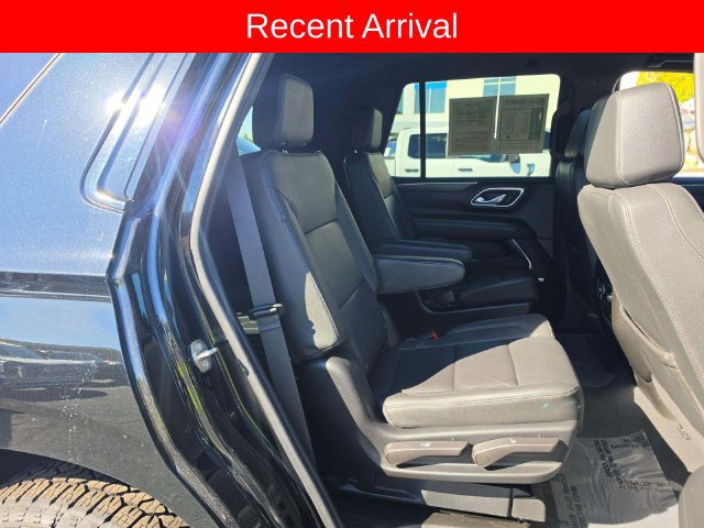 Used 2023 Chevrolet Tahoe Z71 w/ Luxury Package AWD/4WD image 9
