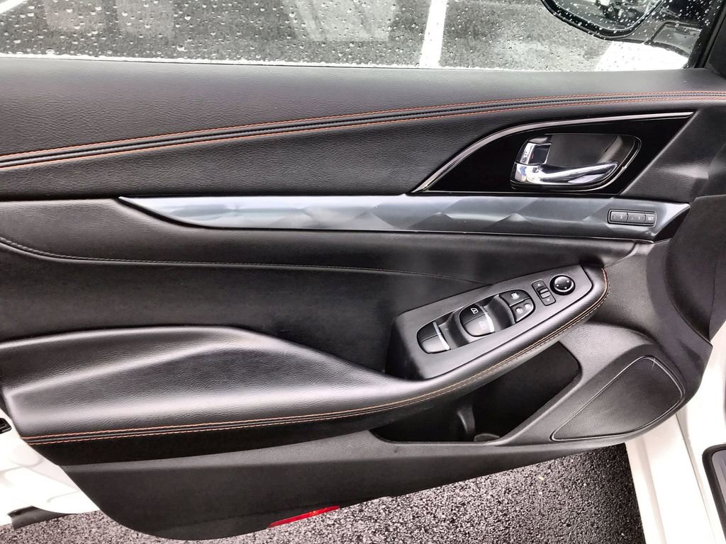 Used 2023 Nissan Maxima SR w/ Sport Mat Group image 13