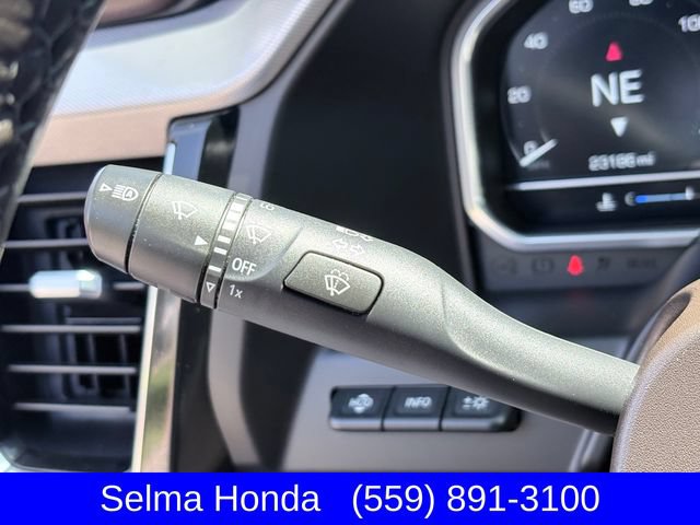 Used 2023 GMC Sierra 1500 Denali w/ Technology Package AWD/4WD image 16