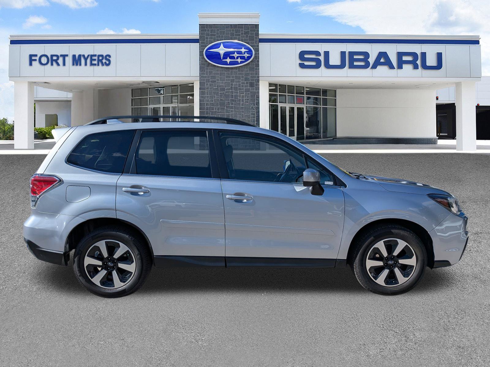 Used 2018 Subaru Forester 2.5i Limited AWD/4WD image 3