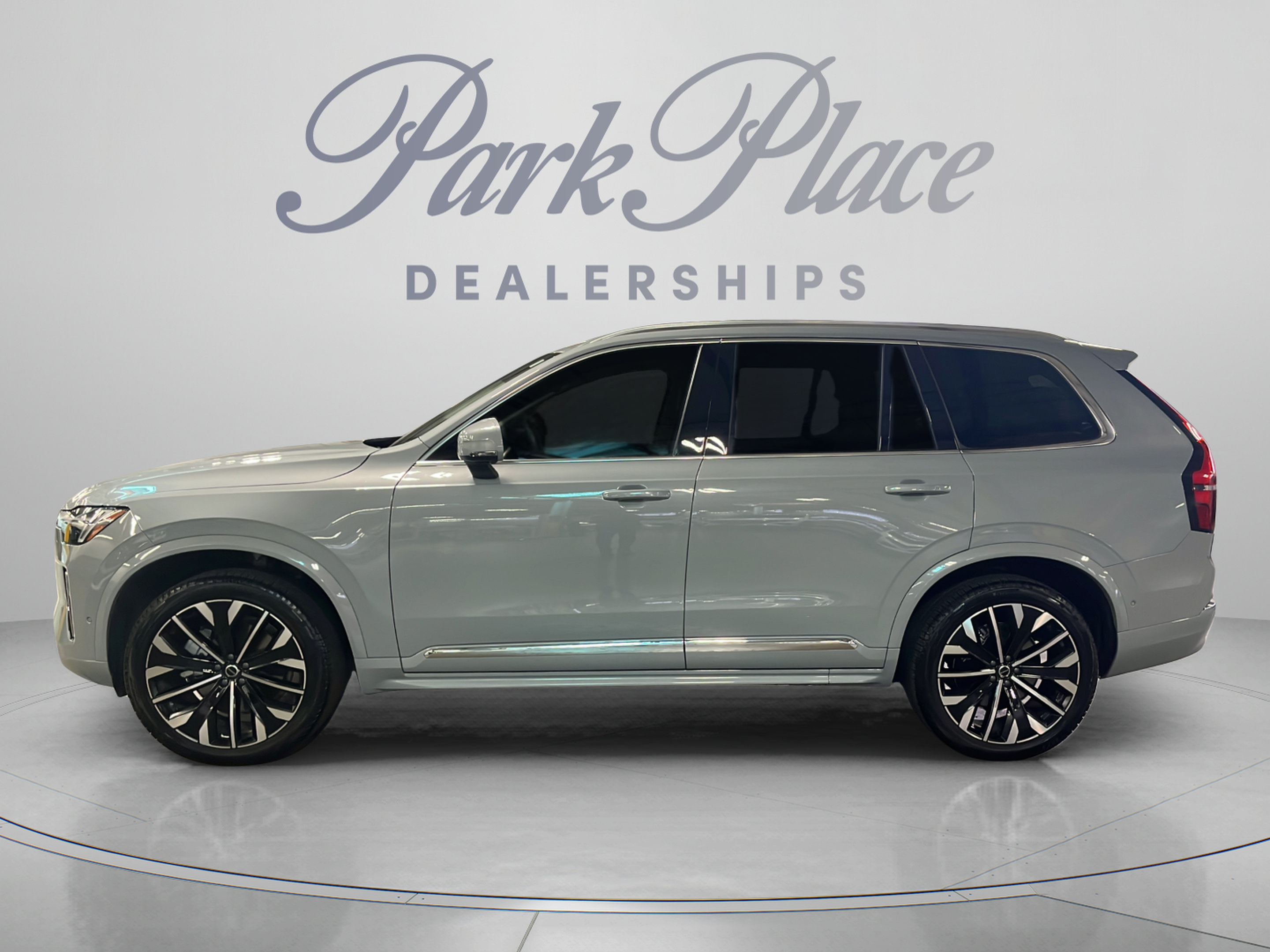 New 2026 Volvo XC90 B6 Ultra w/ Protection Package AWD/4WD image 2