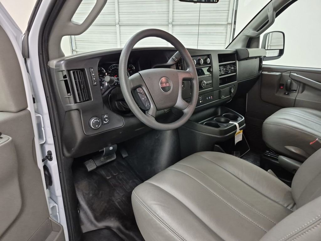 New 2025 GMC Savana 2500 Extended w/ Enhanced Convenience Package image 10