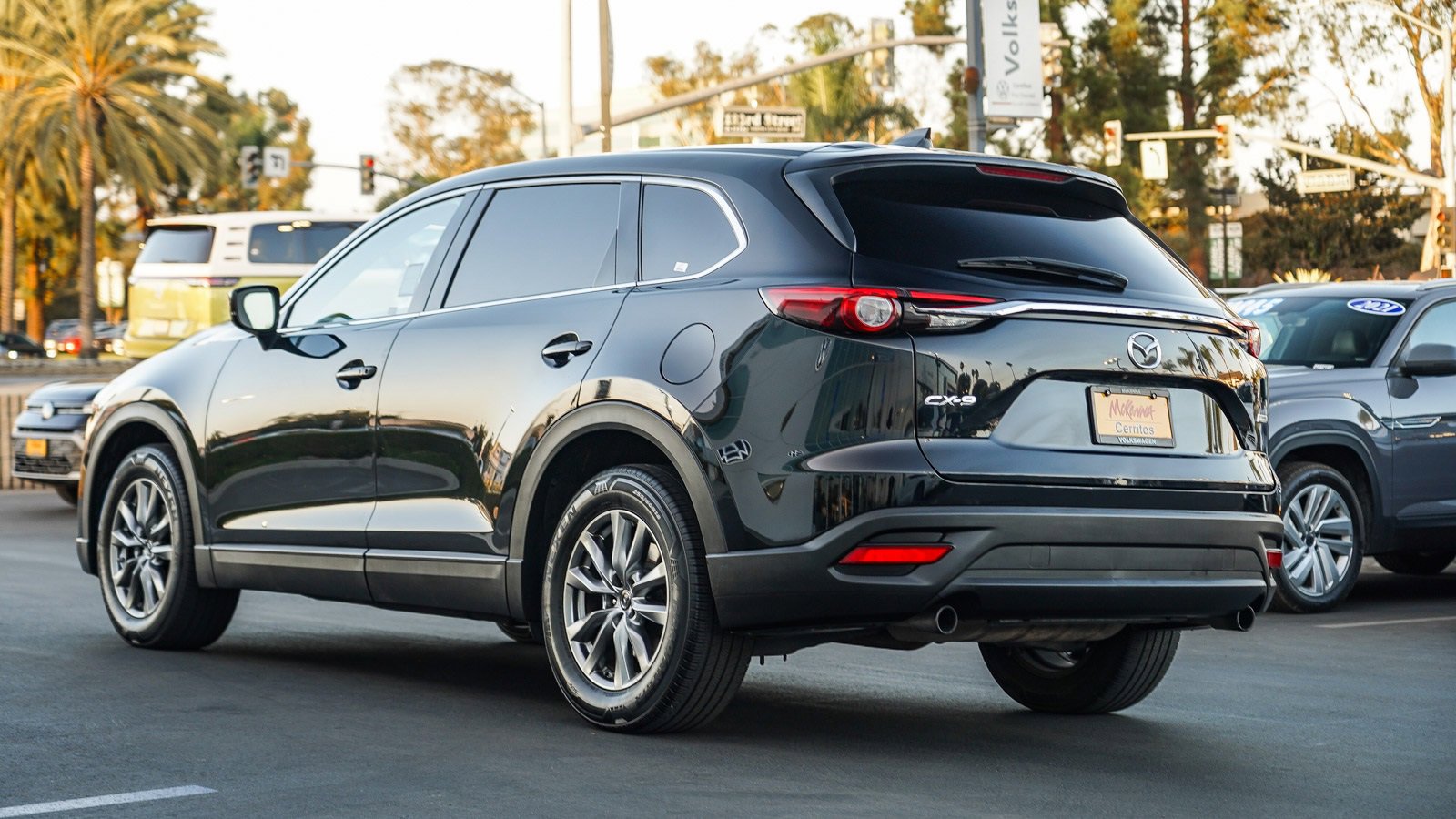 Used 2018 MAZDA CX-9 Touring image 8