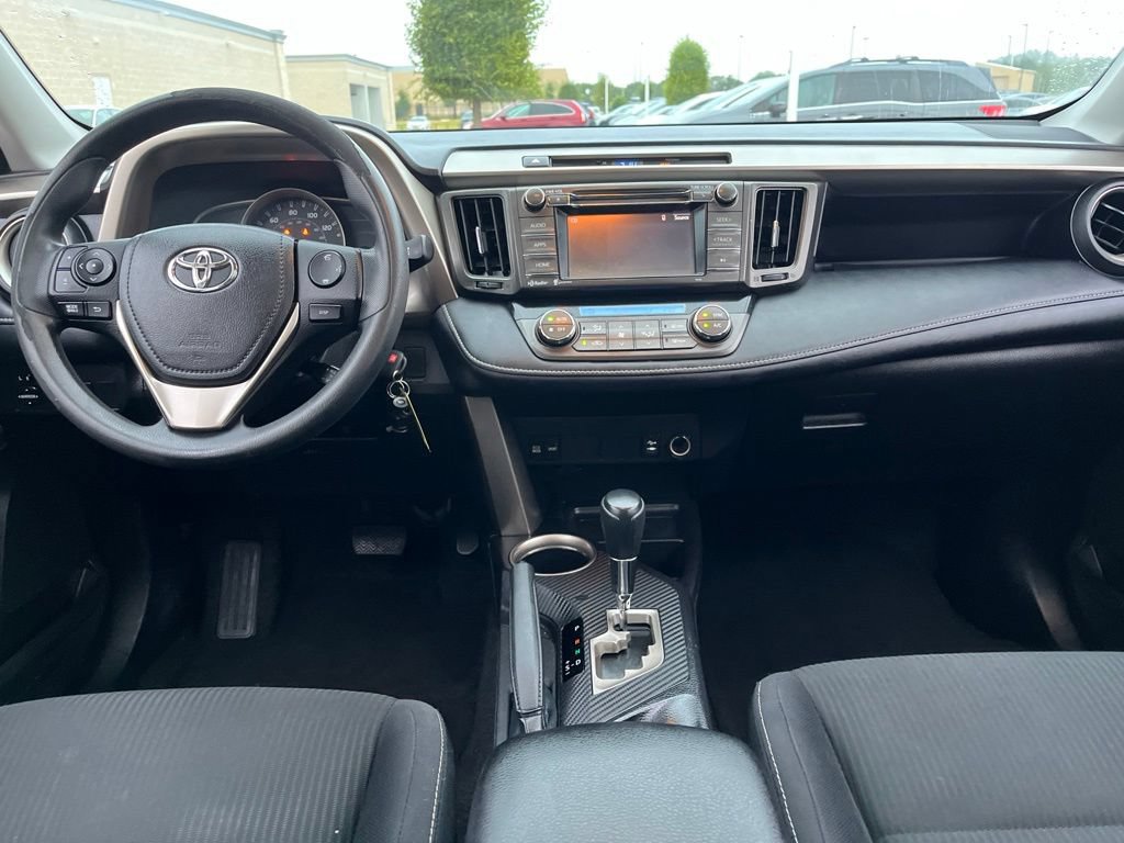 Used 2015 Toyota RAV4 XLE FWD image 16