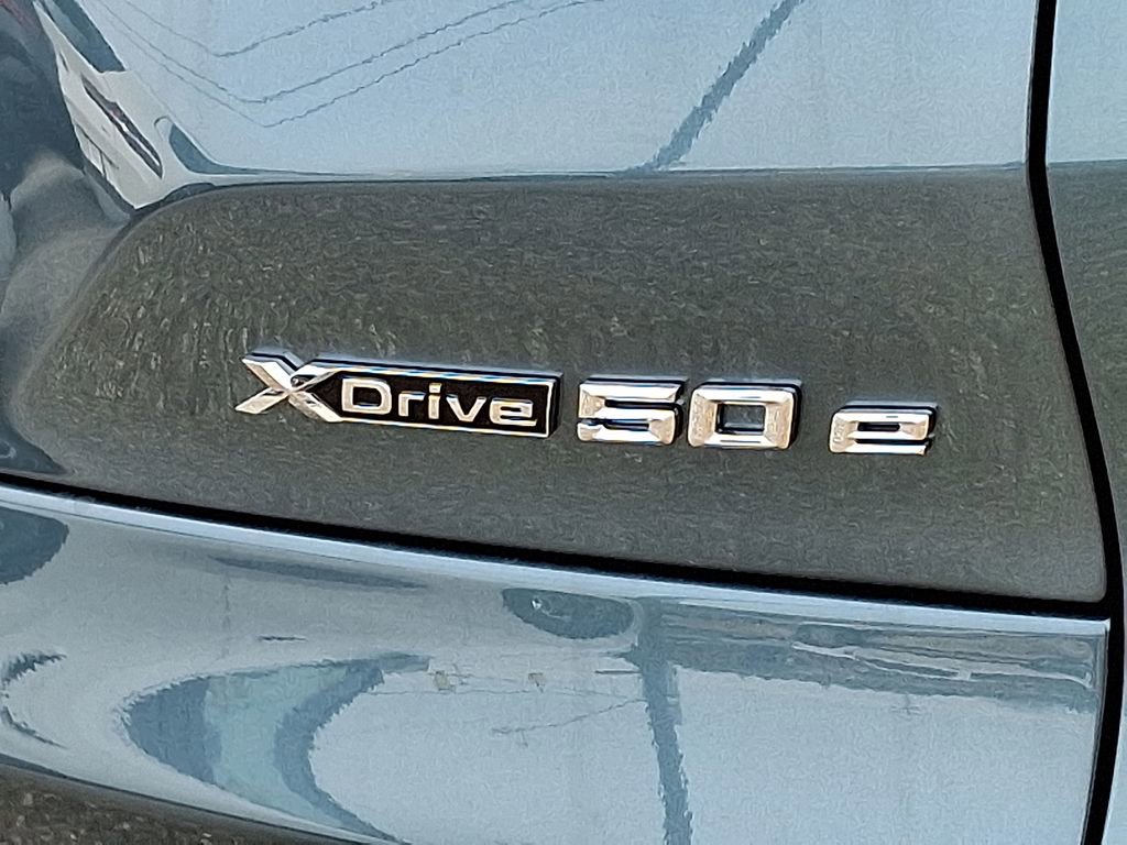 Used 2026 BMW X5 xDrive50e image 18