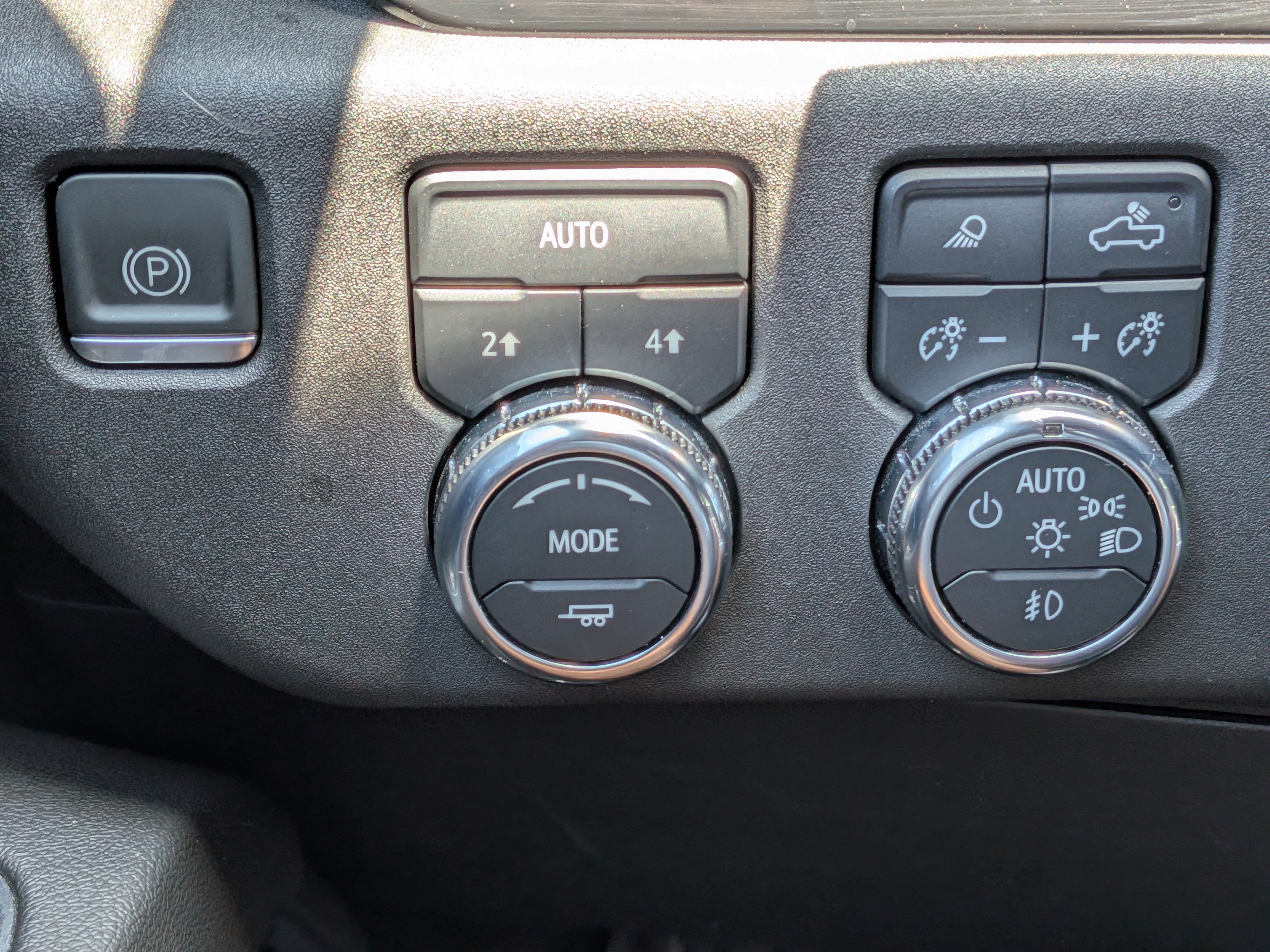 Certified 2022 GMC Sierra 1500 SLT w/ SLT Convenience Package AWD/4WD image 24