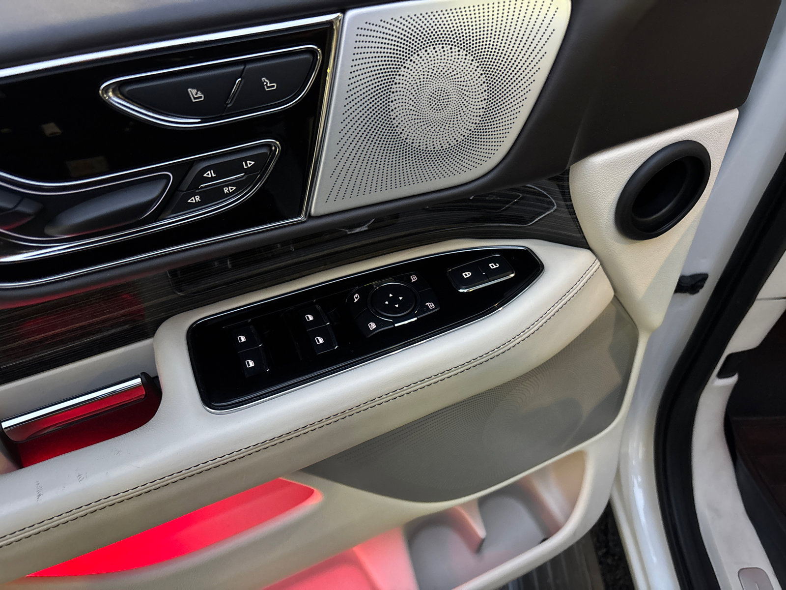 Certified 2023 Lincoln Navigator Black Label image 13