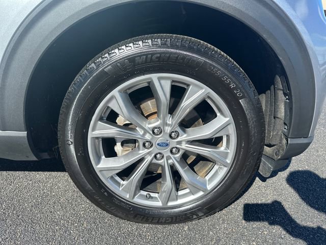 Certified 2022 Ford Explorer XLT w/ Equipment Group 202A image 12
