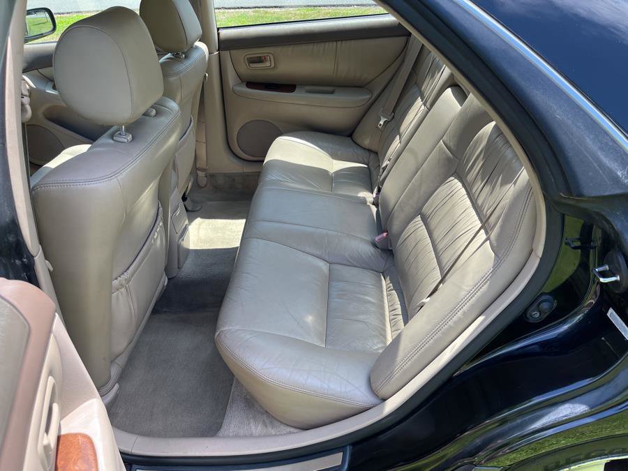 Used 2001 Lexus ES 330 image 33