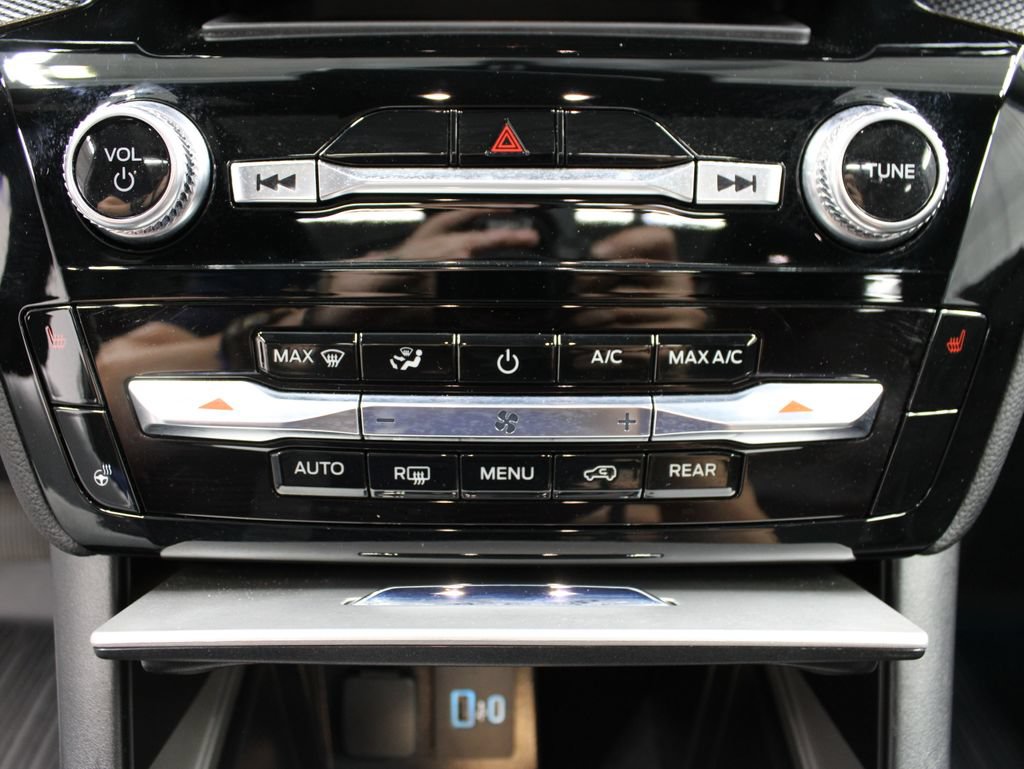 Used 2023 Ford Explorer ST-Line AWD/4WD image 58