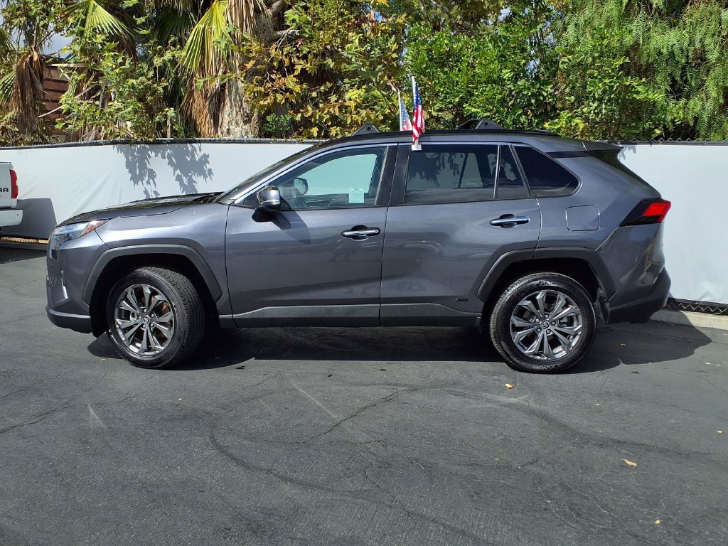 Used 2024 Toyota RAV4 Limited w/ Advanced Technology Package AWD/4WD image 4